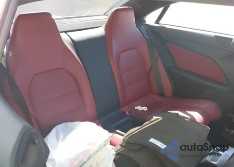 2014 Mercedes-Benz E 350 4Matic z USA, uszkodzony, nr VIN WDDKJ8JB4EF242157